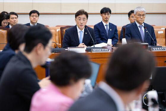 "檢, 경찰 통제 필요"vs"檢 남기면 개혁 역행"…법사소위 회부(종합)