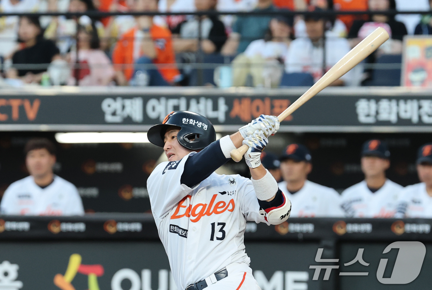 (대전=뉴스1) 김기태 기자 = 9일 오후 대전 한화생명 볼파크에서 열린 프로야구 '2025 신한 SOL뱅크 KBO 리그' 기아 타이거즈와 한화 이글스 경기에서 4회말 2사 1, …