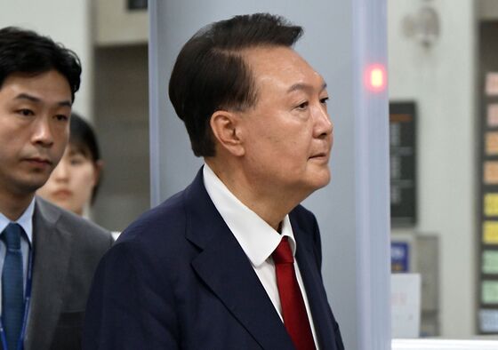 尹측 "건강 안 좋아" vs 특검 "거동 문제 없어…구속적부심 공방(종합)