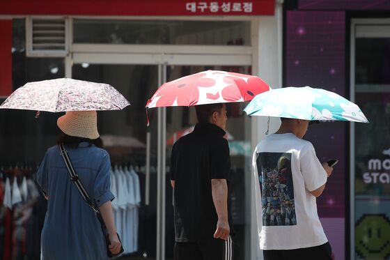 극한호우 예보에도 숨 막히는 찜통더위…전국 곳곳 '열대야'(종합)