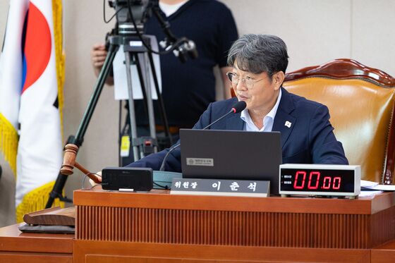 이춘석 '주식 차명거래' 의혹 파장…與 감찰, 野 고발·사퇴요구