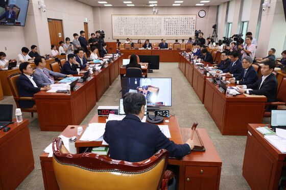 국힘, 방송3법·노란봉투법 강행 반발…필리버스터도 한계