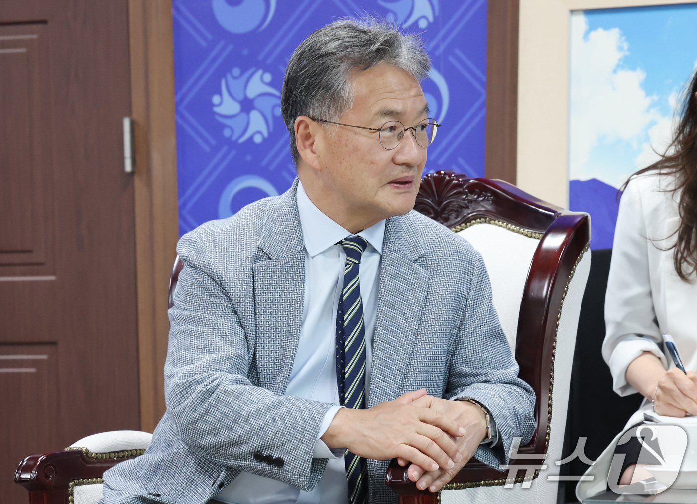 (서울=뉴스1) 임세영 기자 = 조셉 윤 주한미국대사 대리가 1일 오후 서울 종로구 정부서울청사에서 정동영 통일부 장관을 예방, 발언을 하고 있다. 2025.8.1/뉴스1