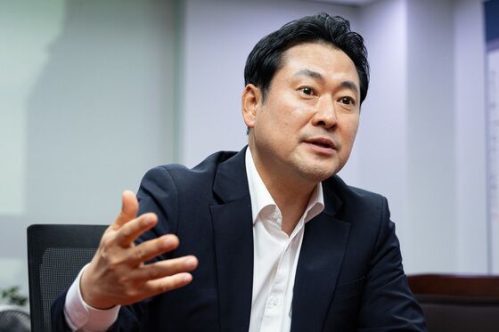 장동혁, 안철수가 '계엄3형제' 꼽자 "국힘 떠나라" 발끈