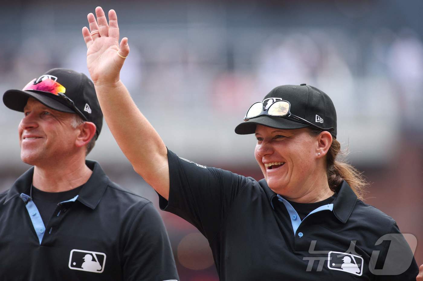 본문 이미지 - 메이저리그 최초 여성 심판 젠 파월. ⓒ AFP=뉴스1
