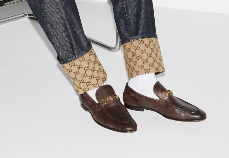 본문 이미지 - 말의 재갈 형태를 가진 구찌의 홀스빗 로퍼 (한국마사회 제공, 재판매 및 DB 금지)