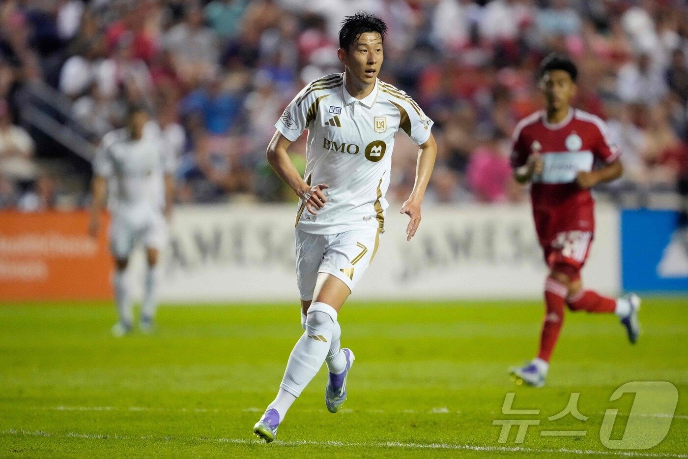 본문 이미지 - LA FC 데뷔전을 치른 손흥민 ⓒ AFP=뉴스1