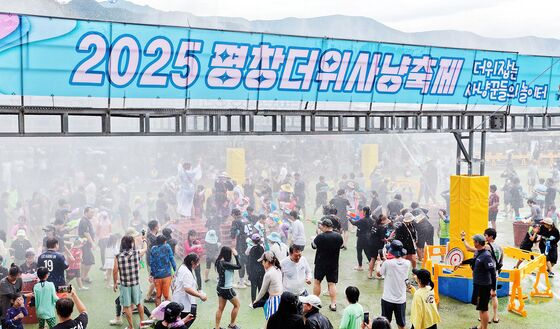 한풀 꺾인 더위에 온열질환자 이틀째 10명 안팎…누적 3405명