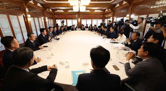 고위당정 열린 총리공관