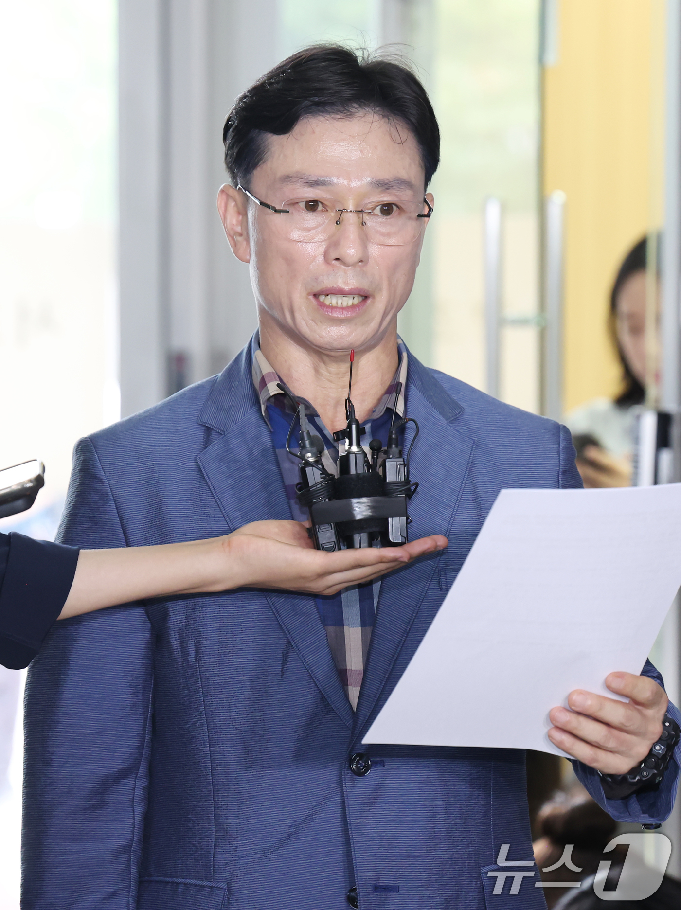 (서울=뉴스1) 민경석 기자 = 업무상과실치사 혐의를 받는 임성근 전 해병대 1사단장이 11일 오전 서울 서초구 '순직 해병 특검'(이명현 특별검사) 사무실에 피의자 신분으로 출석 …