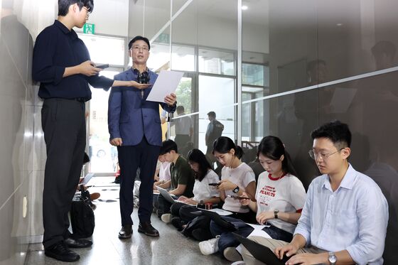 해병특검, '임성근 구명로비 의혹' 前해병1사단장 전속부관 조사