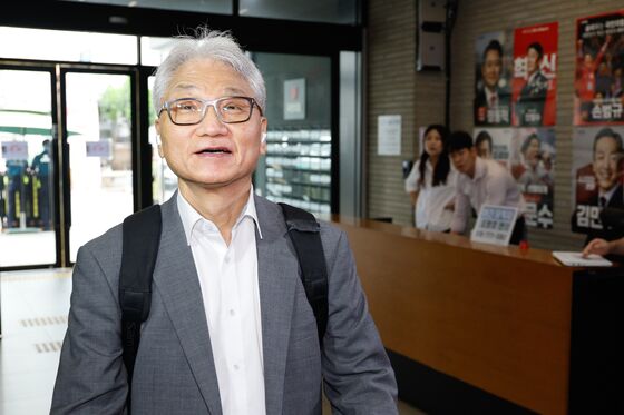 국힘 윤리위, 14일 전한길 징계 결론…"가볍지만은 않을 것"