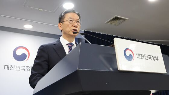 '경제 살리기 동참'…최신원·최지성·장충기 등 경제인 16명 사면·복권