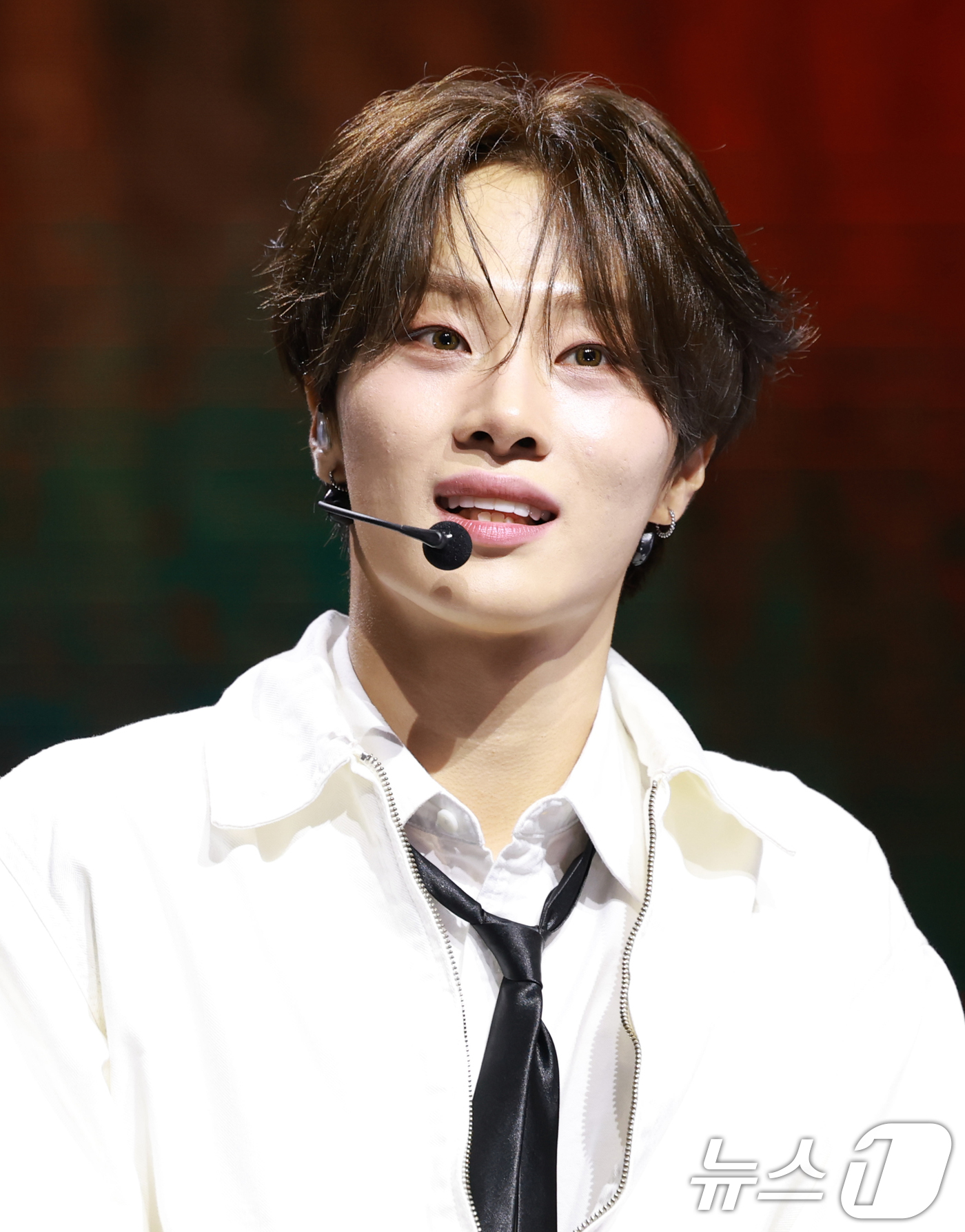 (서울=뉴스1) 권현진 기자 = 그룹 아이덴티티(idntt)의 첫 유닛 유네버맷(unevermet) 남지운이 11일 오후 서울 한남동 블루스퀘어에서 가진 데뷔 앨범 '유네버멧' 발 …