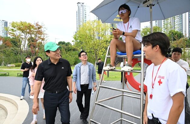 [동정] 오세훈, 잠실·여의도 한강공원 수영장 점검