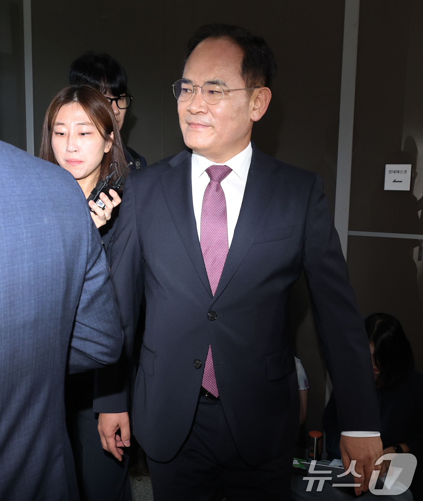 (서울=뉴스1) 오대일 기자 = 임종득 국민의힘 의원이 12일 오전 서울 서초구 순직해병 특검팀(이명현 특별검사) 사무실에 피의자 신분으로 출석하고 있다.특검팀은 채상병 순직사건 …