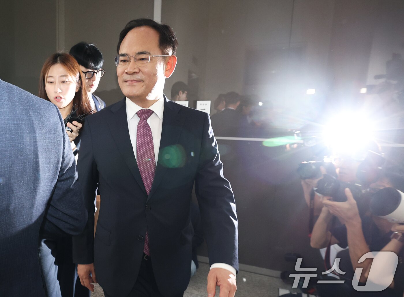 본문 이미지 - 임종득 국민의힘 의원이 12일 오전 서울 서초구 순직해병 특검팀&#40;이명현 특별검사&#41; 사무실에 피의자 신분으로 출석하고 있다. 2025.8.12/뉴스1 ⓒ News1 오대일 기자