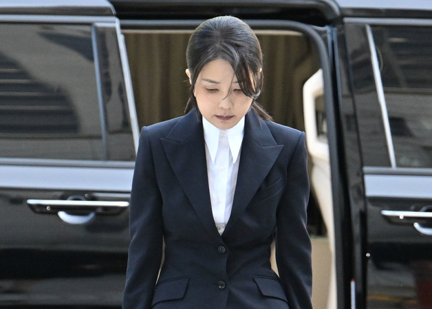"뼈 앙상 김여사 '남편 살릴 수 있다면 내가 죽겠다'"