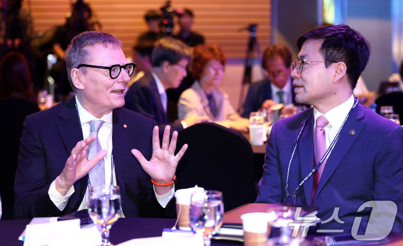 (서울=뉴스1) 박지혜 기자 = 여한구 산업통상자원부 통상교섭본부장이 12일 서울 여의도 FKI타워에서 한국경인협회와 대외경제정책연구원(KIEP) 공동 주최로 열린 '제32차 태평 …