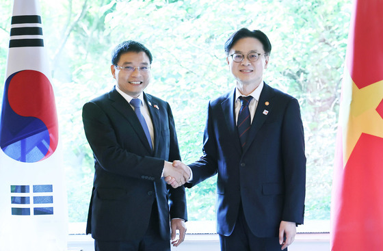 한·베, 교역 1000억 달러 눈앞…핵심광물·에너지 협력 넓힌다
