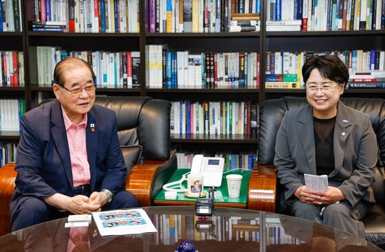 김선민 "광복 80년, 뉴라이트 근절 원년"…광복회장 "조국 사면 기뻐"
