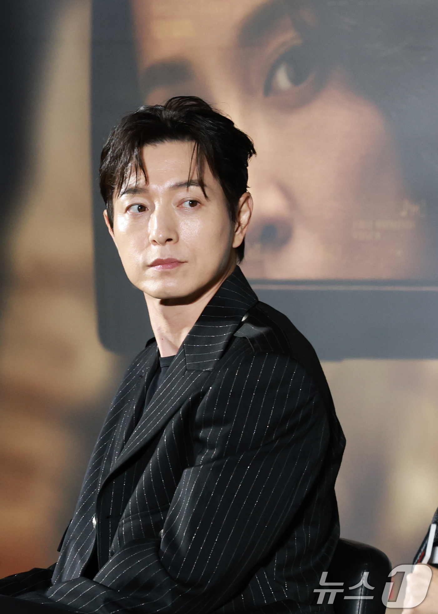 (서울=뉴스1) 권현진 기자 = 배우 정성일이 12일 서울 용산구 CGV용산아이파크몰에서 열린 영화 '살인자 리포트(감독 조영준)' 제작보고회에 참석해 생각에 잠겨 있다.'살인자 …