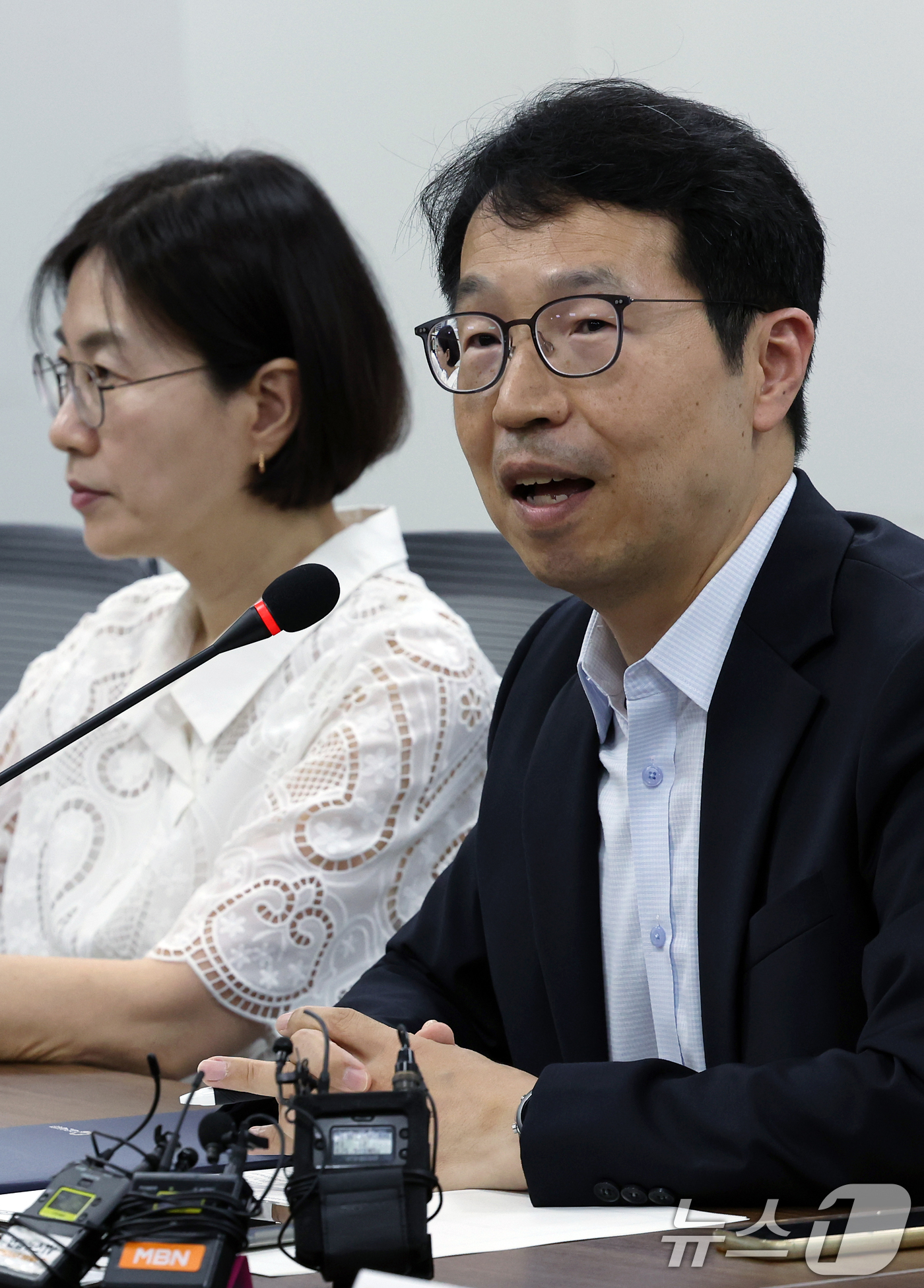 (서울=뉴스1) 박정호 기자 = 의사인력 수급추계위원회 위원장으로 선출된 김태현 한국보건경제정책학회 회장이 12일 오후 서울 중구 남대문로 T타워에서 열린 의사인력 수급추계위원회 …