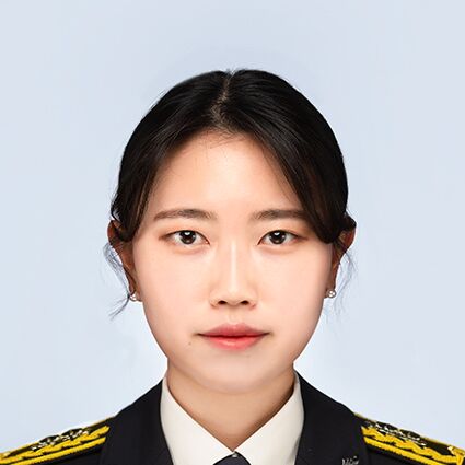 "화물차에서 연기나네" 고속도 출근길 소방관 달려가 화염 진압