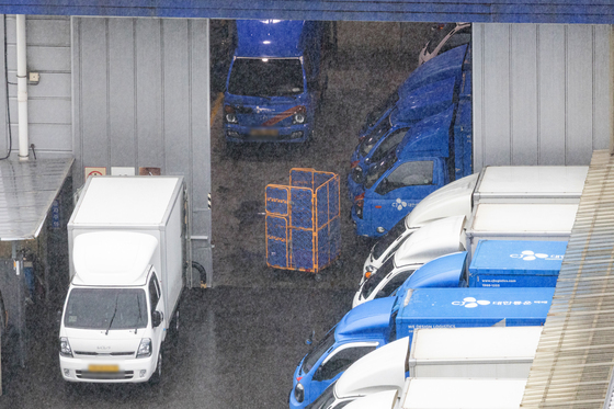 "중소제조·농민 직격탄"…중소기업 단체도 '새벽배송 금지' 반발