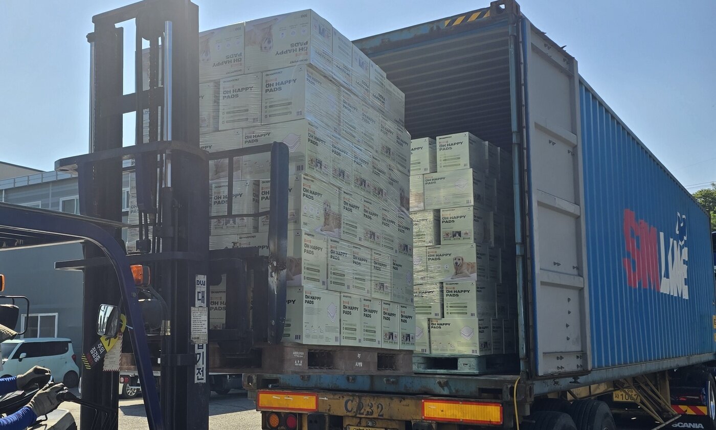 본문 이미지 - 위생용 종이제품 전문 제조기업 대경산업이 반려동물 배변패드로 미국 진출에 나섰다(대경산업 제공). ⓒ 뉴스1