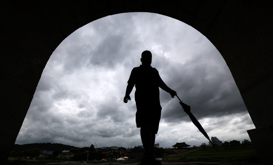 [오늘의 날씨] 경기(19일, 금)…대체로 흐림·아침 영하권