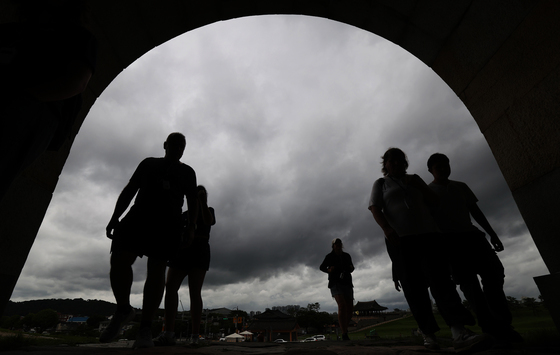 [오늘의날씨] 인천(22일, 일)…0.1㎜ 미만 비·낮 최고 7~12도