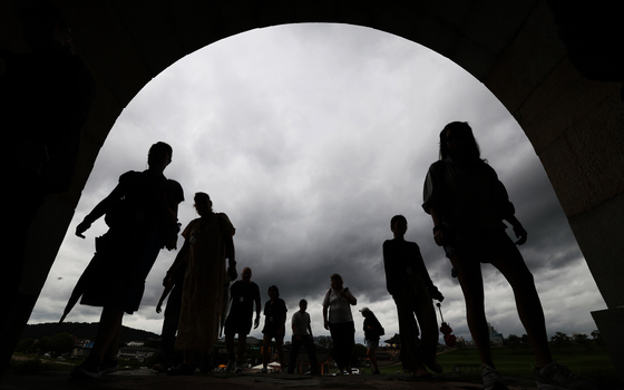 [오늘의 날씨] 경기(1일, 일)…흐리지만 미세먼지 없이 포근