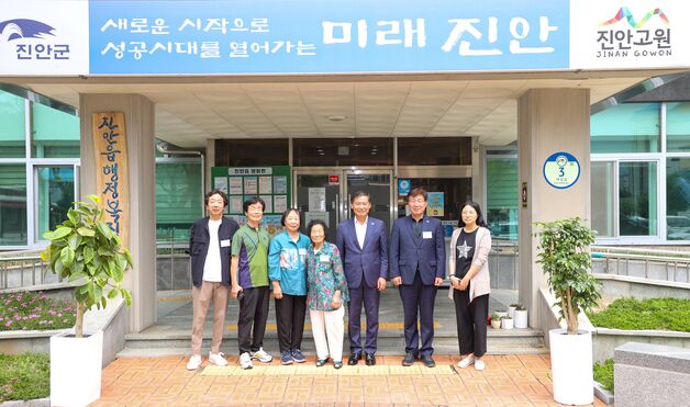 전춘성 진안군수 "오늘의 자유와 평화는 선열들 덕분"
