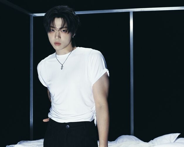 주니, 무한 스펙트럼 예고…시크 매력 담은 정규 2집 포토