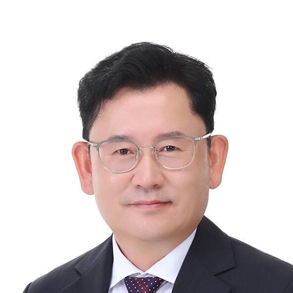 [프로필]이승돈 농진청장, '30년 농진청 외길'…"AI 기반 농정 기여할 것"