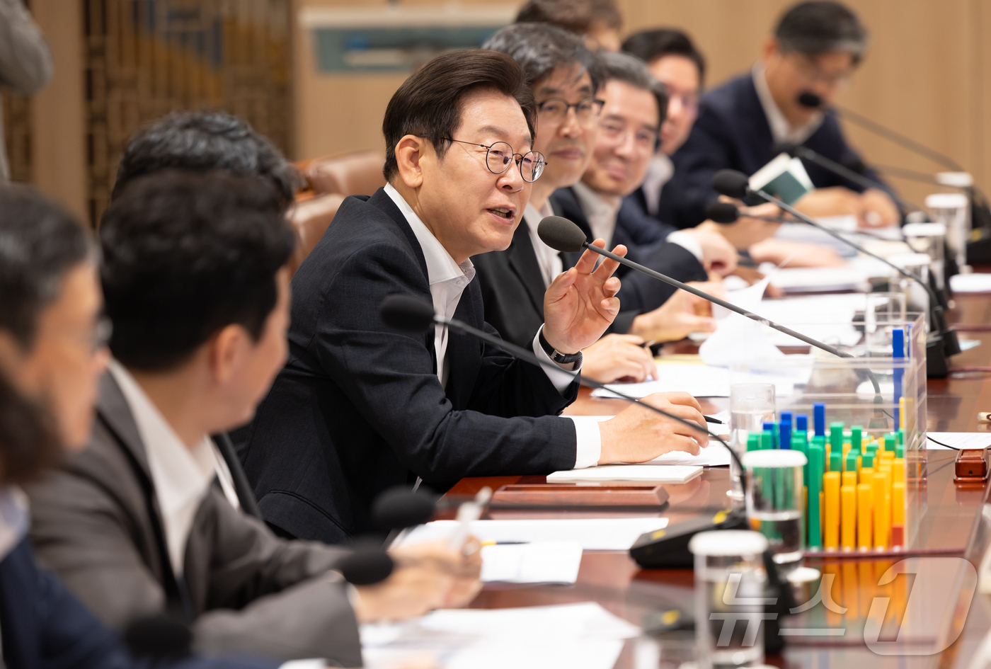 (서울=뉴스1) 이재명 기자 = 이재명 대통령이 13일 서울 용산 대통령실 청사에서 열린 나라재정 절약 간담회에서 발언을 하고 있다. (대통령실 제공. 재판매 및 DB금지) 202 …