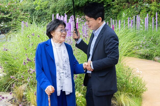 김병민 서울시 정무부시장, 이용수 할머니와 '기억의 터' 추모