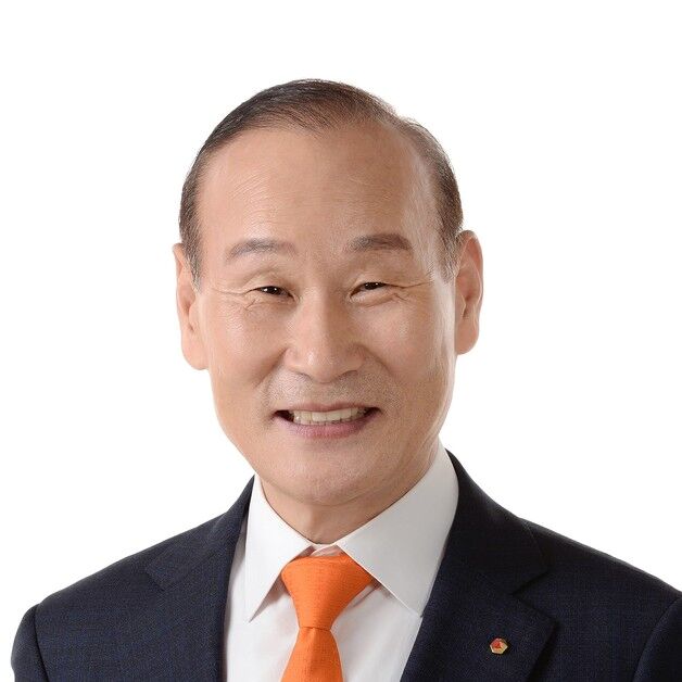 최병오 섬산련 회장·최준호 형지 부회장, 광복절 국민임명식 초청