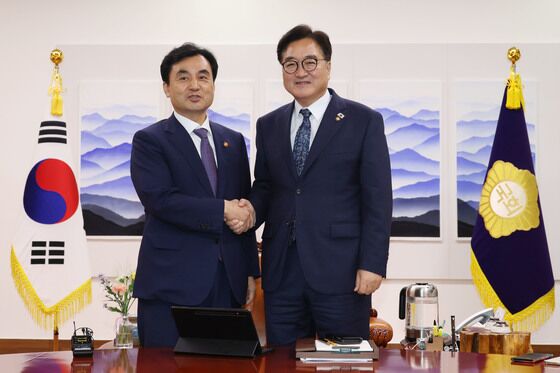 우 의장, 안규백 국방 만나 "임시정부·독립군·광복군 계승 명확히"