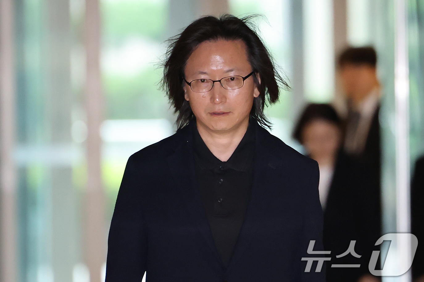 (서울=뉴스1) 장수영 기자 = 주병기 공정거래위원장 후보자가 14일 오전 서울 중구 대한상의에 마련된 인사청문회 준비 사무실에 출근하고 있다. 2025.8.14/뉴스1