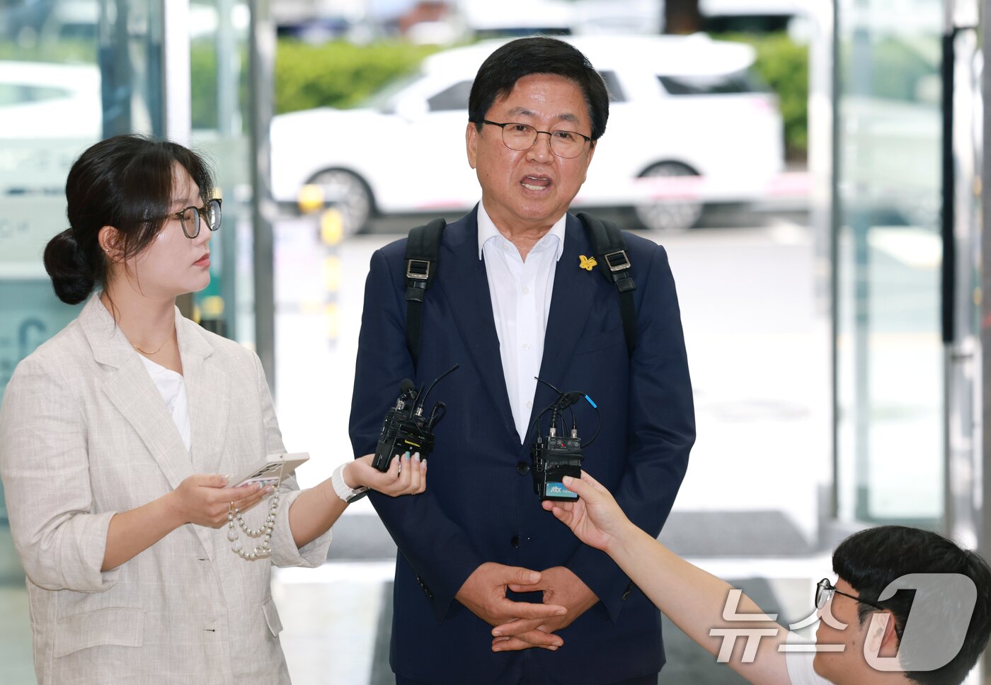 본문 이미지 - 최교진 교육부 장관 후보자가 14일 오전 서울 영등포구 여의도 한국교육시설안전원에 마련된 인사청문회 사무실로 출근하기 전 소감을 말하고 있다. 2025.8.14/뉴스1 ⓒ News1 권현진 기자