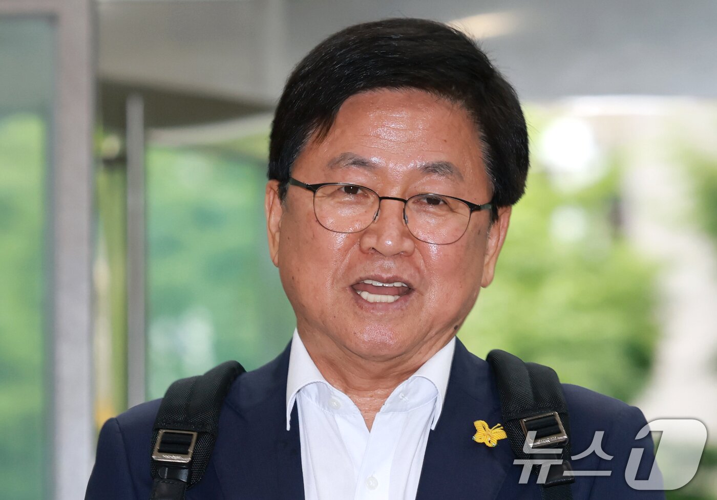 본문 이미지 - 최교진 교육부 장관 후보자가 14일 오전 서울 영등포구 여의도 한국교육시설안전원에 마련된 인사청문회 사무실로 출근하기 전 취재진 질문에 답하고 있다. 2025.8.14/뉴스1 ⓒ News1 권현진 기자