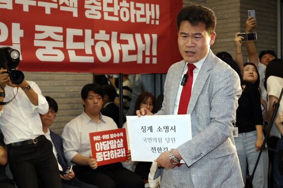 국힘 윤리위 "전한길에 경고 조치"(2보)
