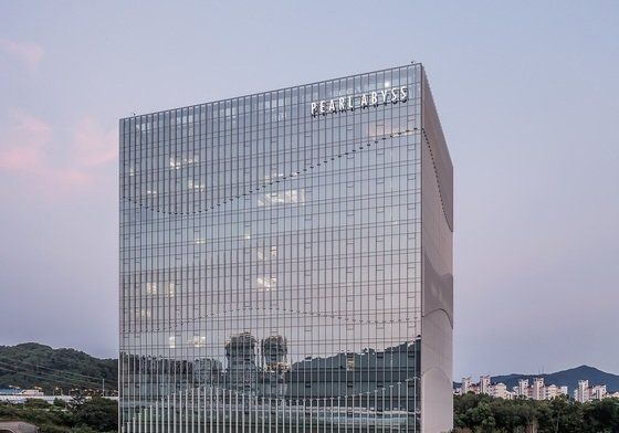 펄어비스 3분기 영업익 106억원…"내년 출시 붉은사막에 총력"