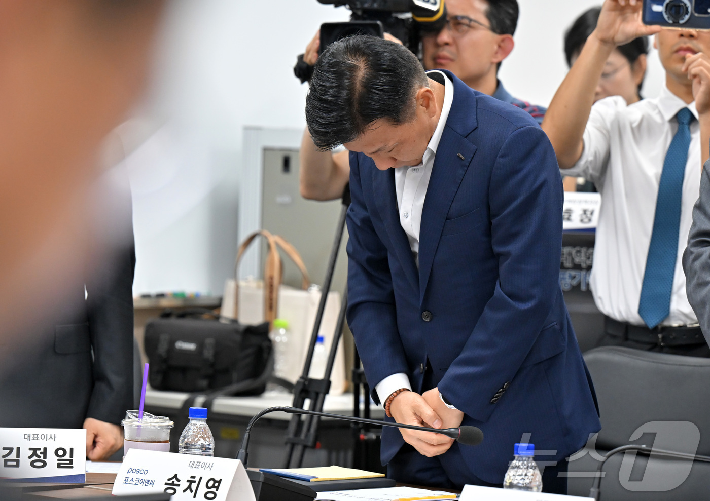 (서울=뉴스1) 민경석 기자 = 송치영 포스코이앤씨 대표가 14일 오후 서울 중구 직업능력평가원에서 열린 중대재해 근절을 위한 20대 건설사 CEO 간담회에서 산업재해로 사망한 건 …