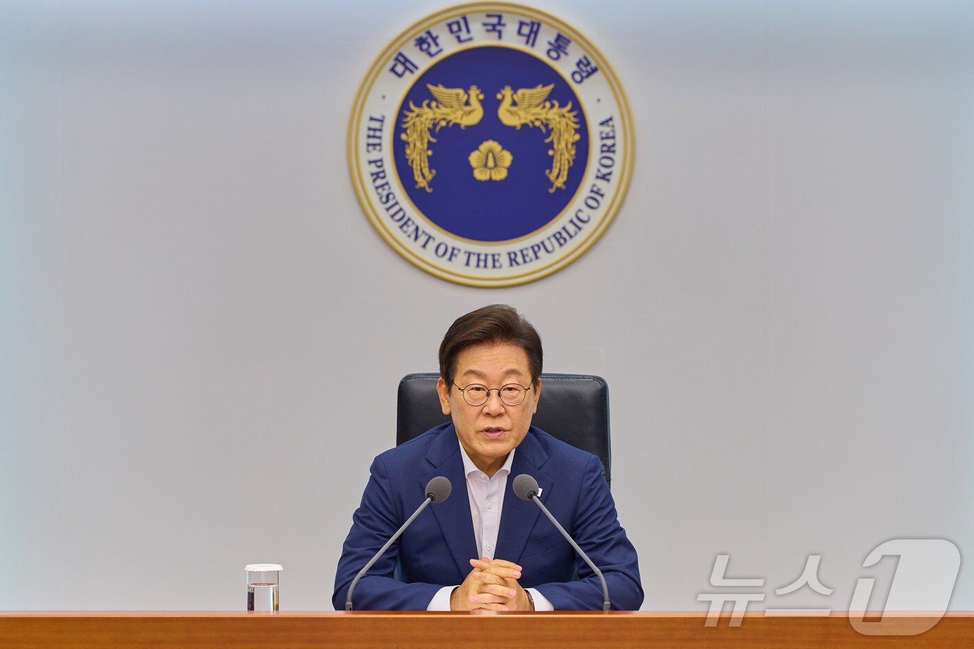 본문 이미지 - 이재명 대통령이 14일 서울 용산 대통령실 청사에서 열린 제7회 수석·보좌관 회의에서 발언을 하고 있다. &#40;대통령실 제공. 재판매 및 DB금지&#41; 2025.8.14/뉴스1 ⓒ News1 이재명 기자