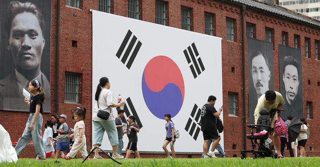여야, 81주년 광복절 메시지…"국민주권 굳건히" "자유·번영"