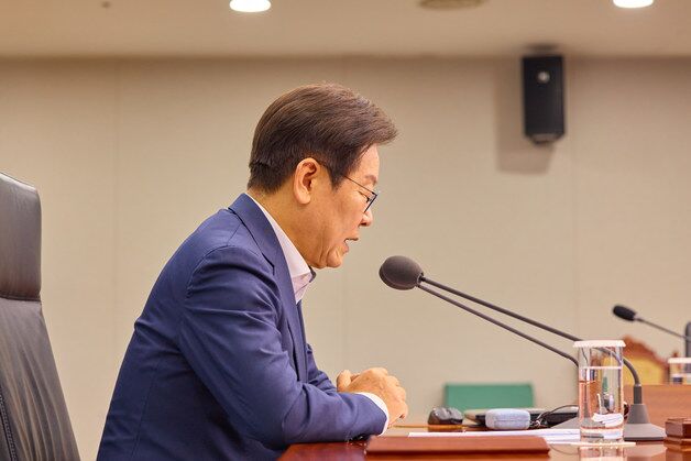 李대통령, 외교사절단 만찬…"글로벌 도전 헤쳐 나가기 위해 힘 보탤 것"