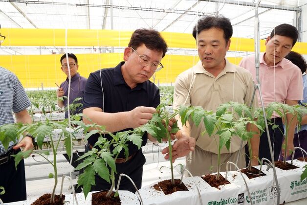 이승돈 신임 농진청장, 농작물 병해충 방제 첫 현장 행보…"기술보급 전력"